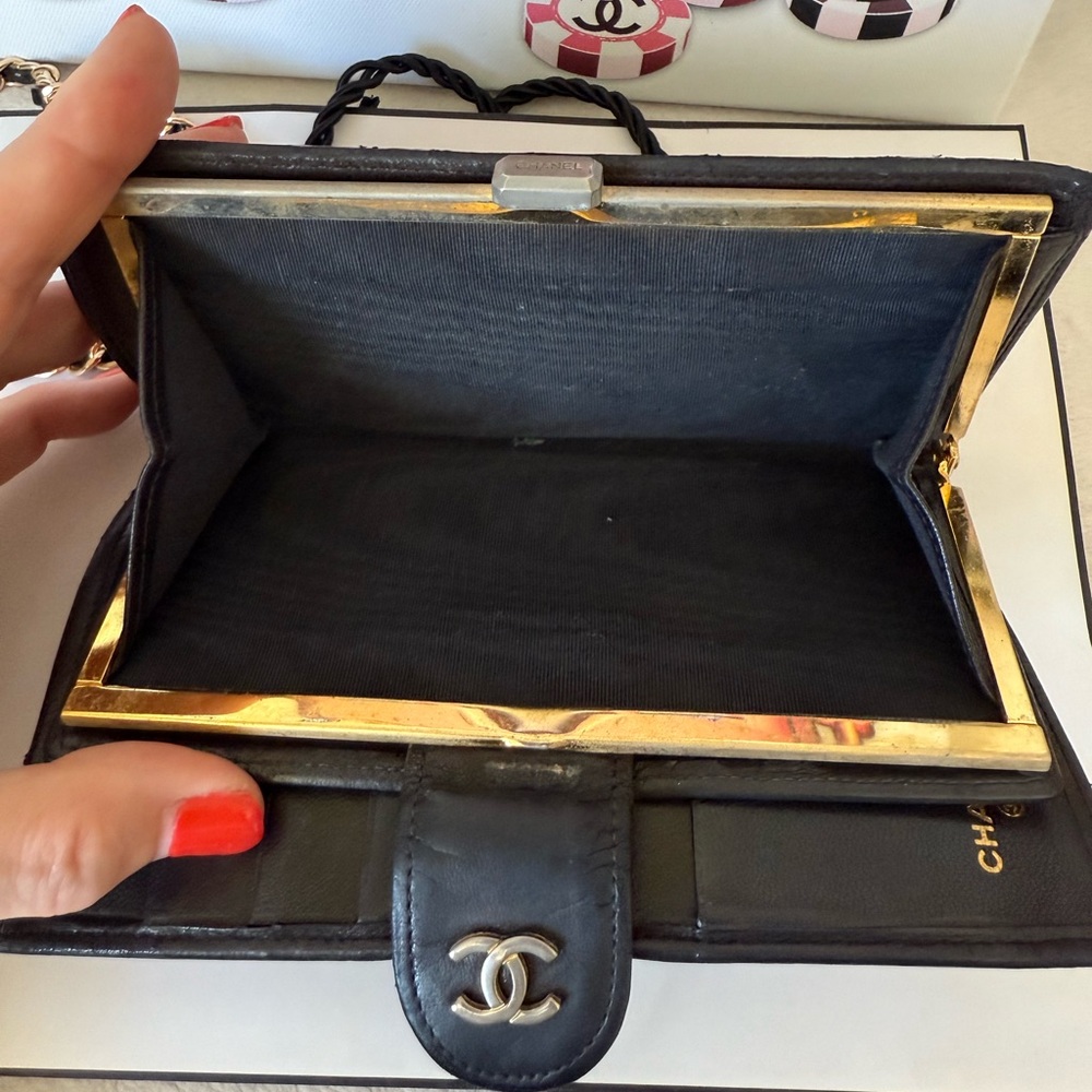 CHANEL Black Quilted Leather Bag with Gold Chain - Picture 11 of 16
